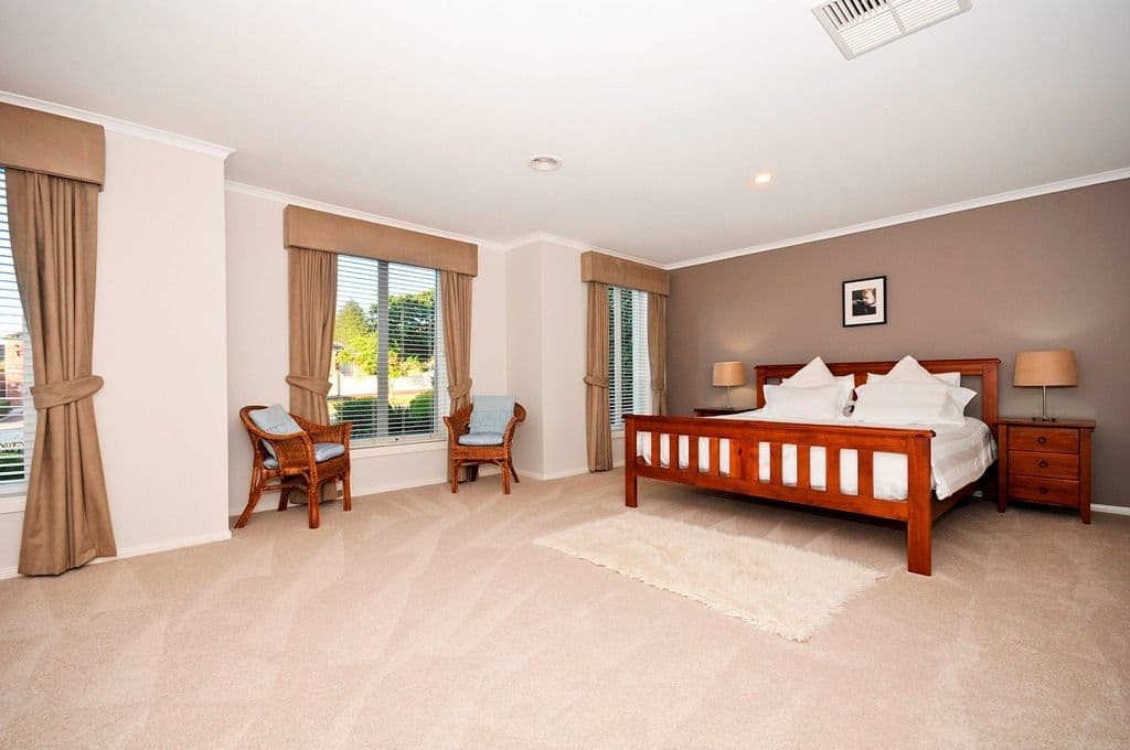 10 PAULA Way, CHIRNSIDE PARK VIC 3116, Chirnside Park - Thumbnail 7
