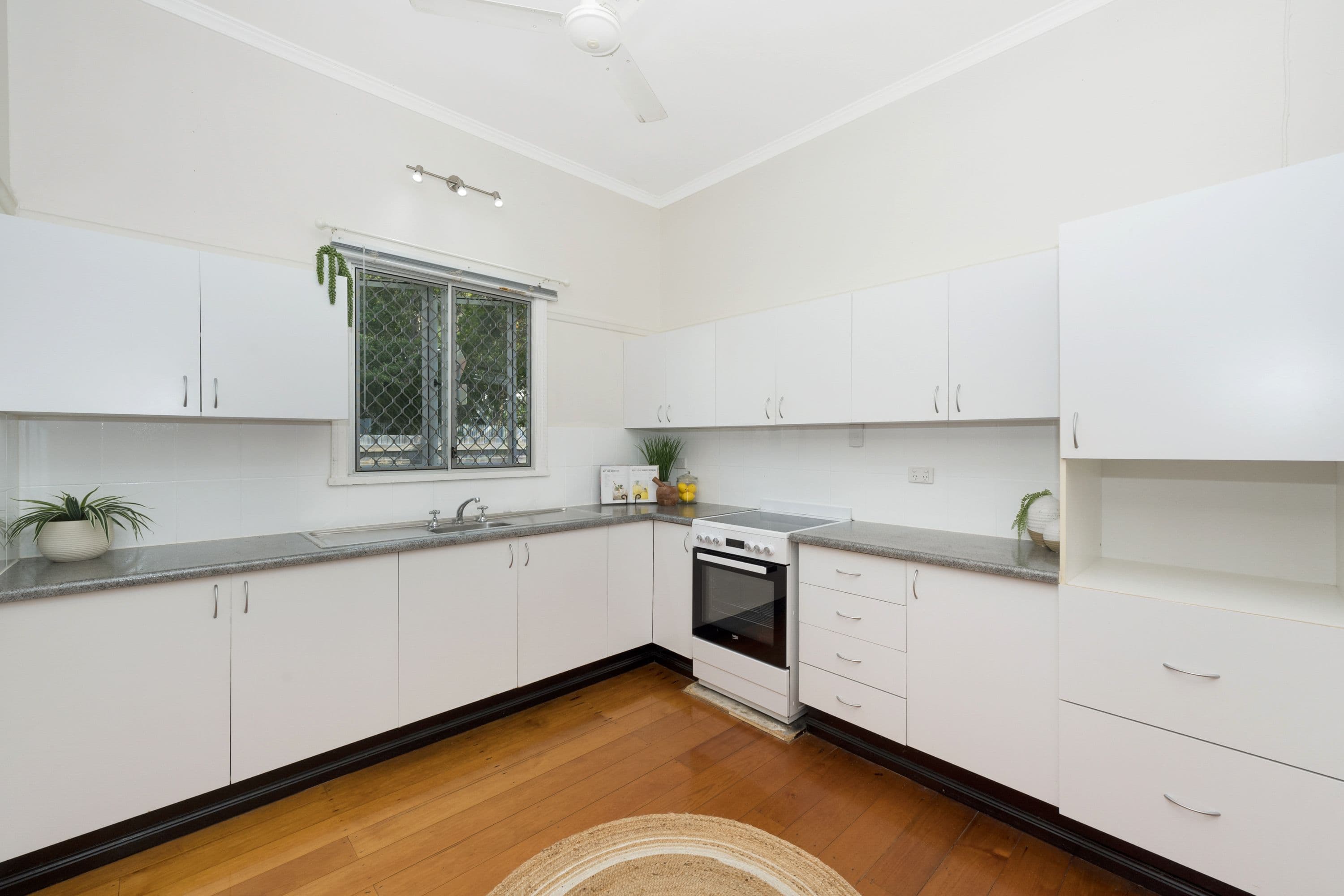 14 Sheehan Street, Belgian Gardens QLD 4810, Belgian Gardens - Thumbnail 4