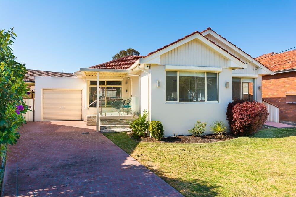 3 Ross Avenue, Kingsgrove - Image 1