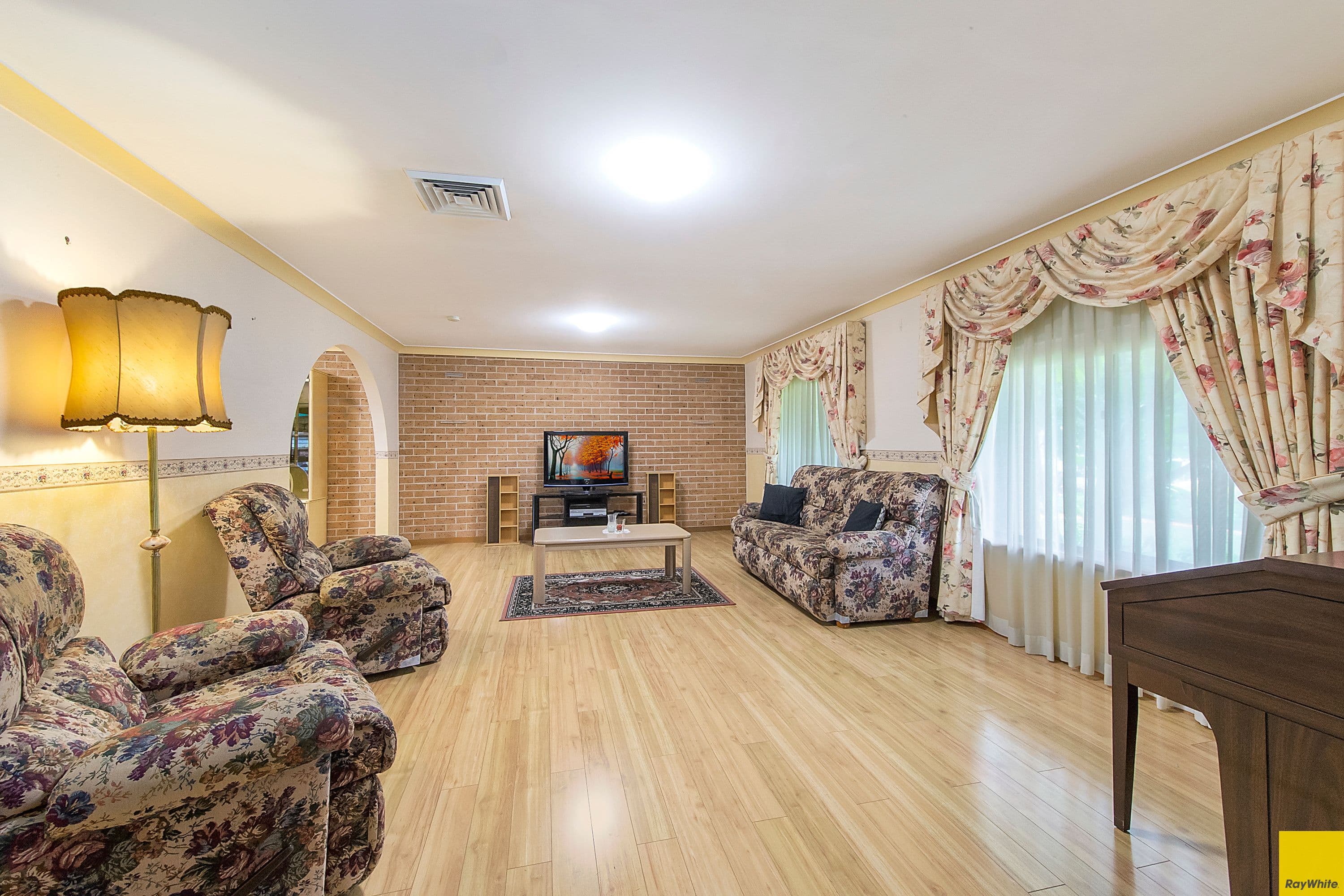34 Armstein Crescent, Werrington - Thumbnail 2