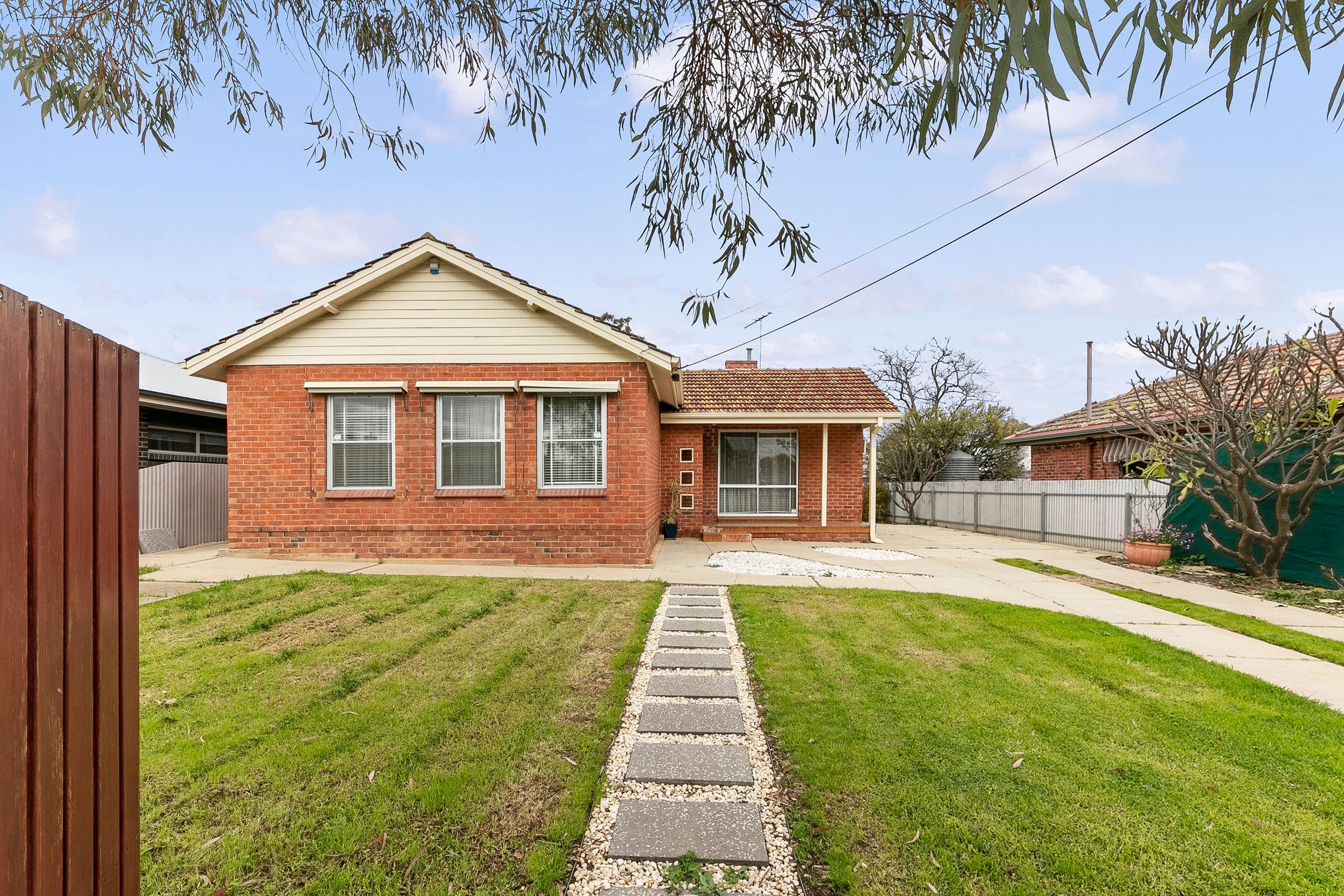 9 Selkirk Avenue, Clearview SA 5085, Clearview - Image 1
