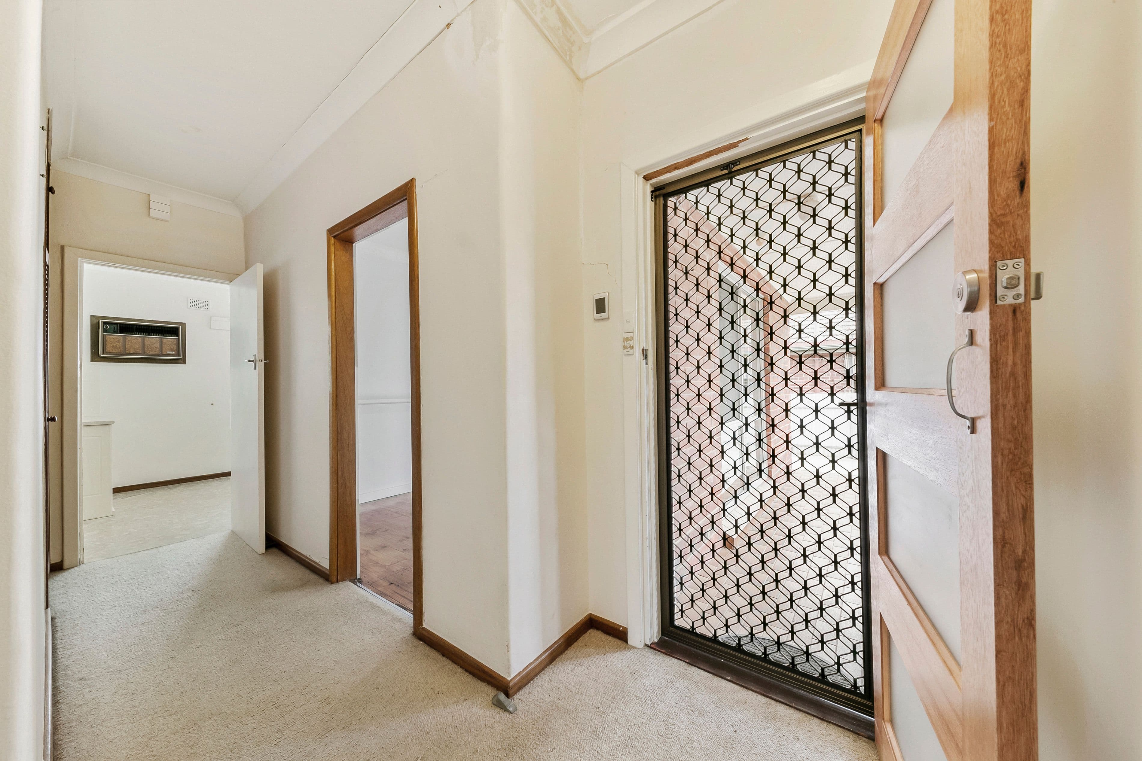 9 Selkirk Avenue, Clearview SA 5085, Clearview - Thumbnail 3
