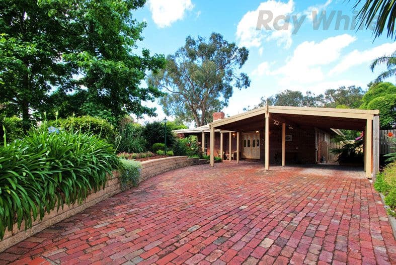 13 ST ANDREWS Close, CROYDON VIC 3136, Croydon - Image 1