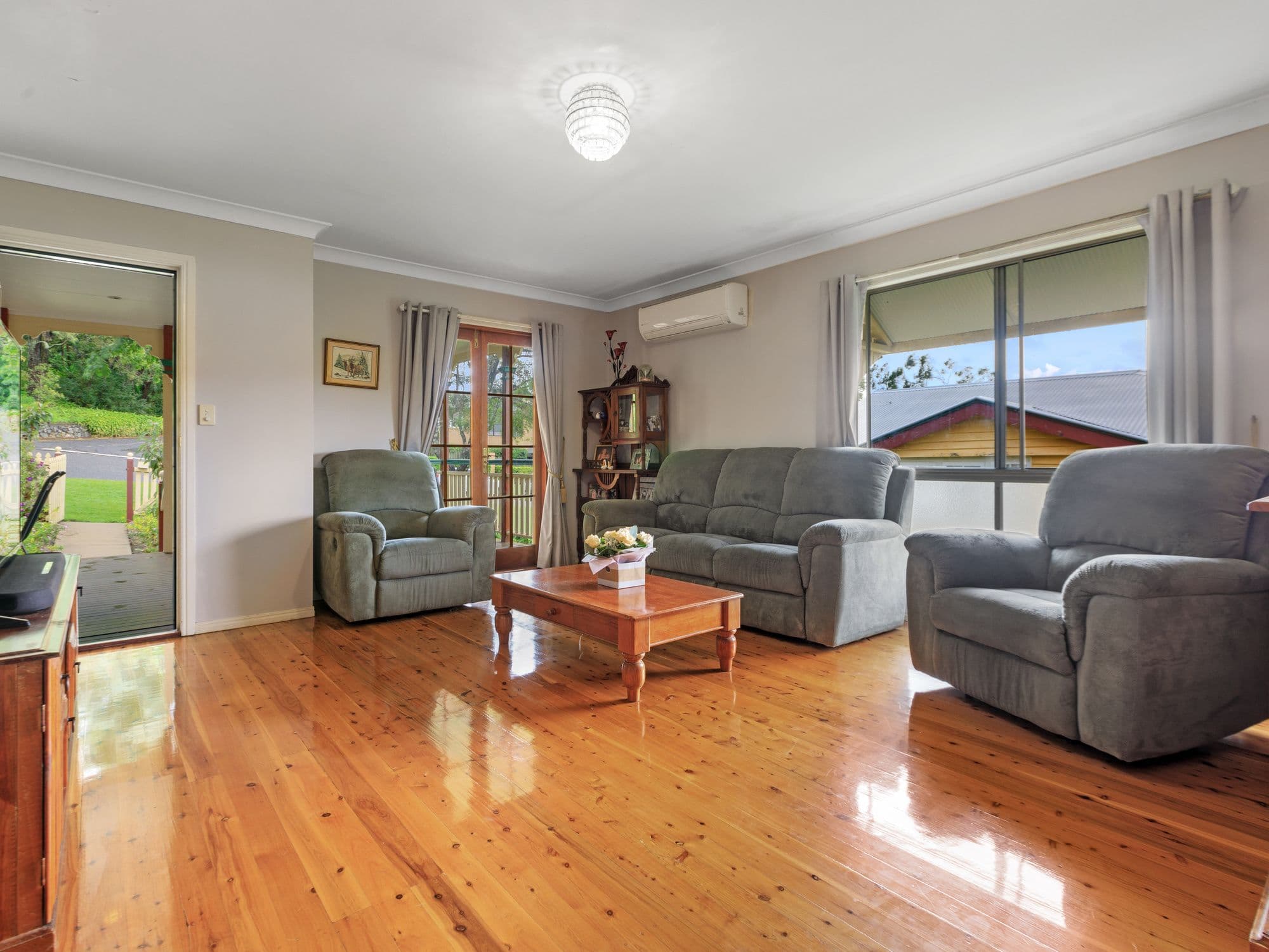 32 Hockings Street, Holland Park West QLD 4121, Holland Park West - Thumbnail 5