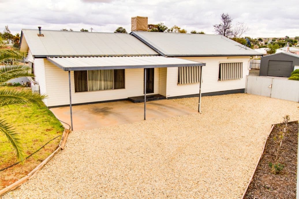 316 Knox Street, BROKEN HILL NSW 2880, Broken Hill - Thumbnail 2