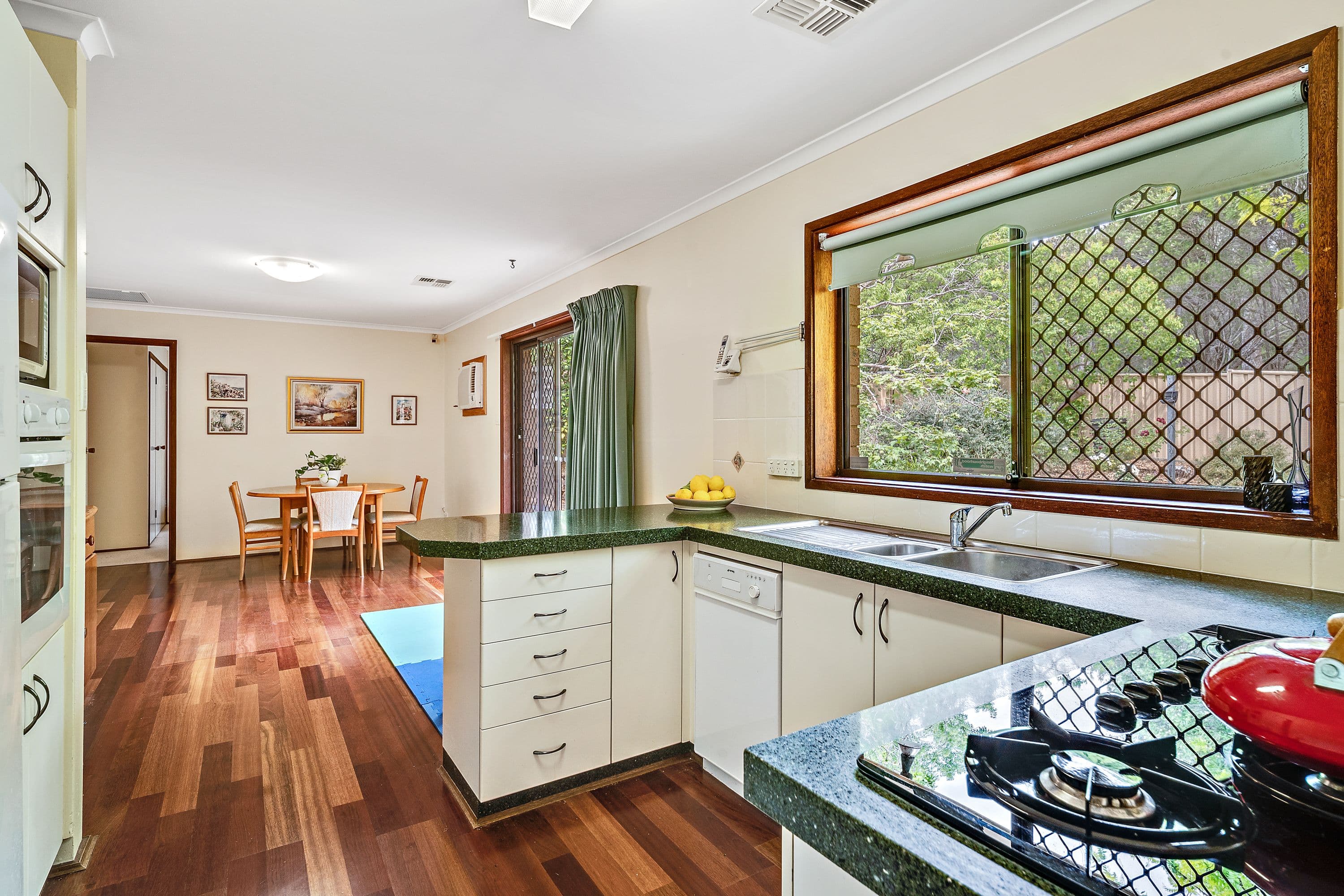 10 Dugdale Street, Cook ACT 2614, Cook - Thumbnail 3