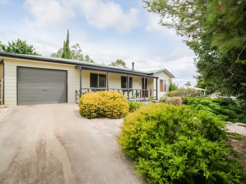 24 George Parade, Sellicks Beach - Image 1