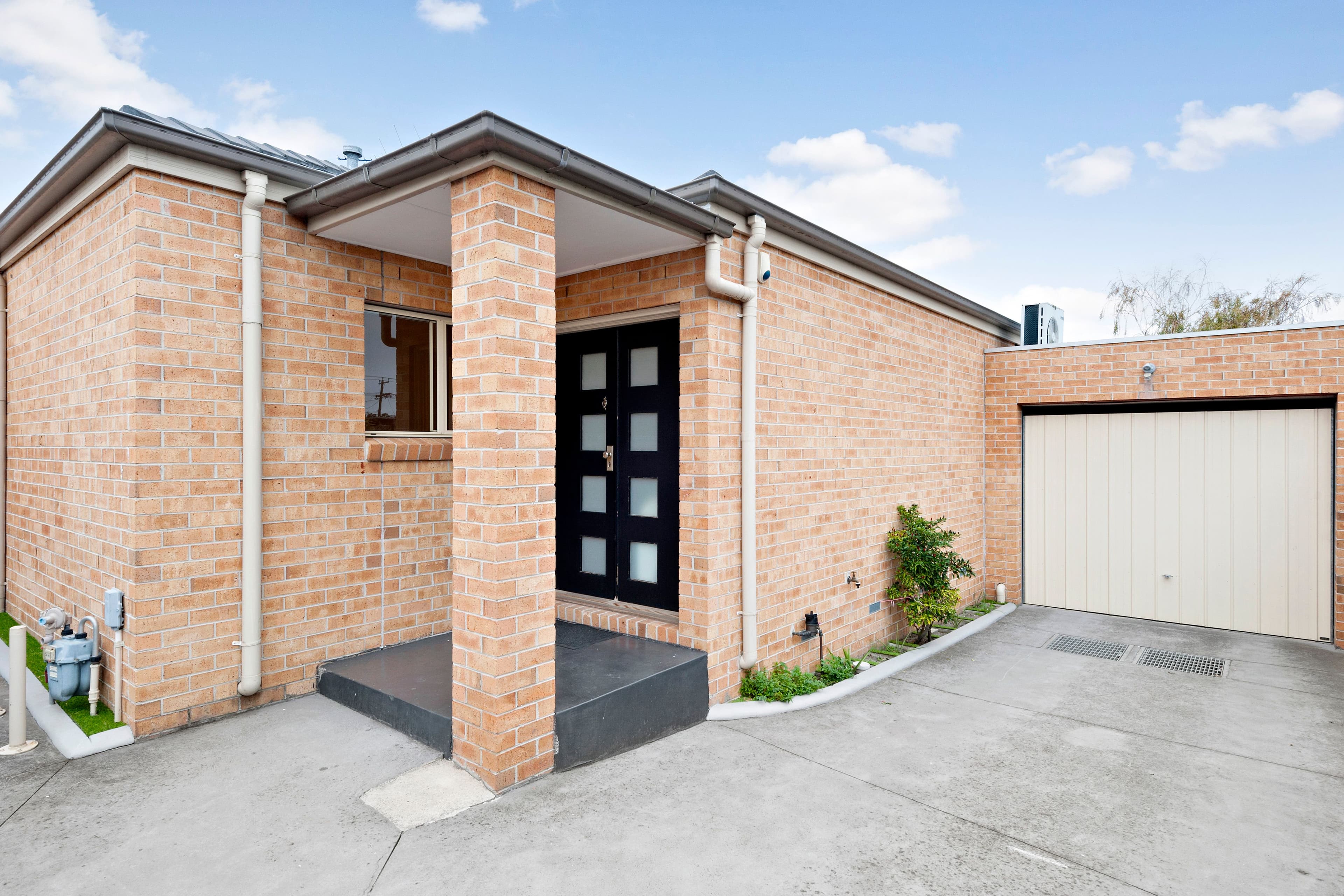 2 Manoon Road, Clayton South VIC 3169, Clayton South - Image 1