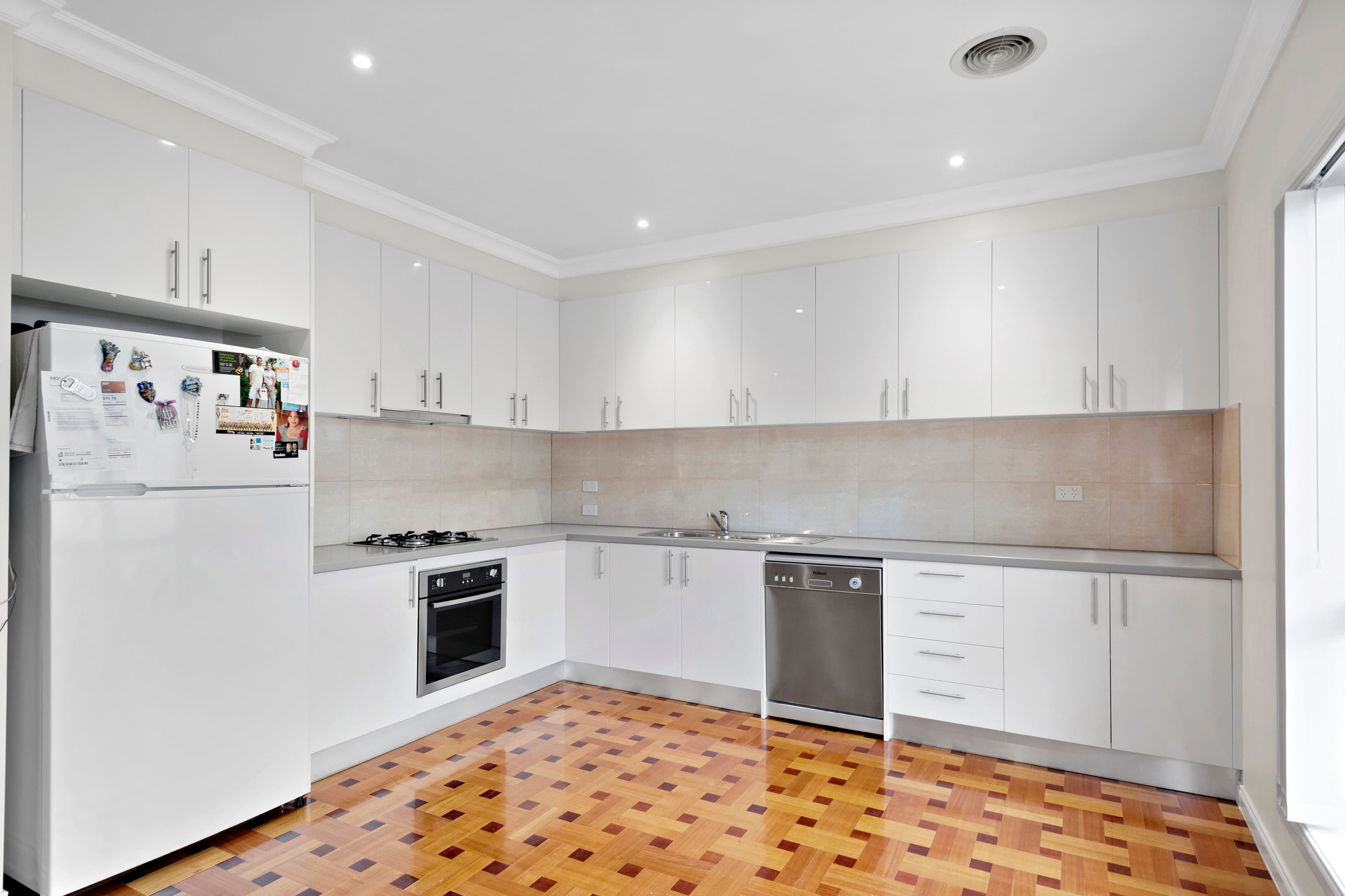 2 Manoon Road, Clayton South VIC 3169, Clayton South - Thumbnail 4