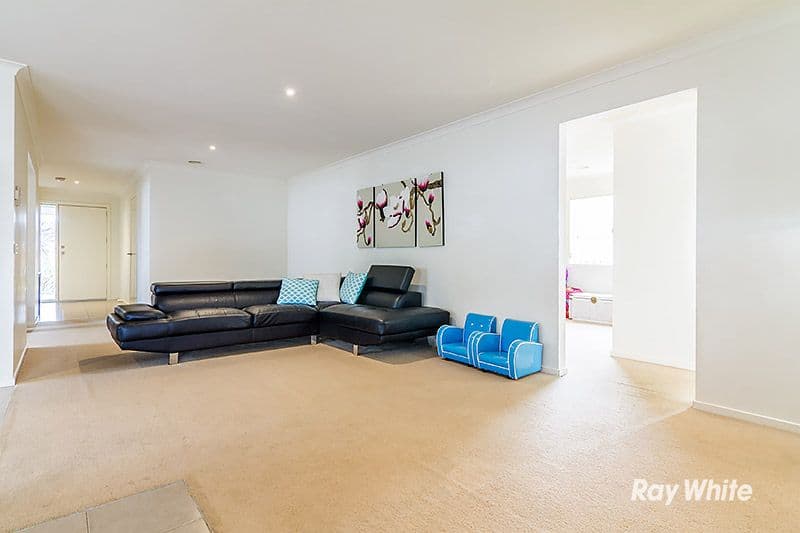 4 Westmoreland Avenue, Cranbourne North VIC 3977, Cranbourne North - Thumbnail 6