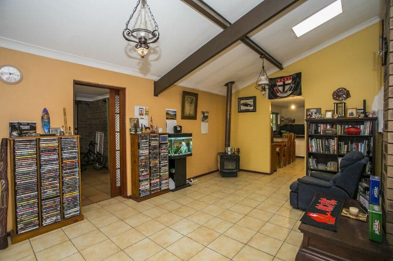 27 Corella Street, Lesmurdie WA 6076, Lesmurdie - Thumbnail 3