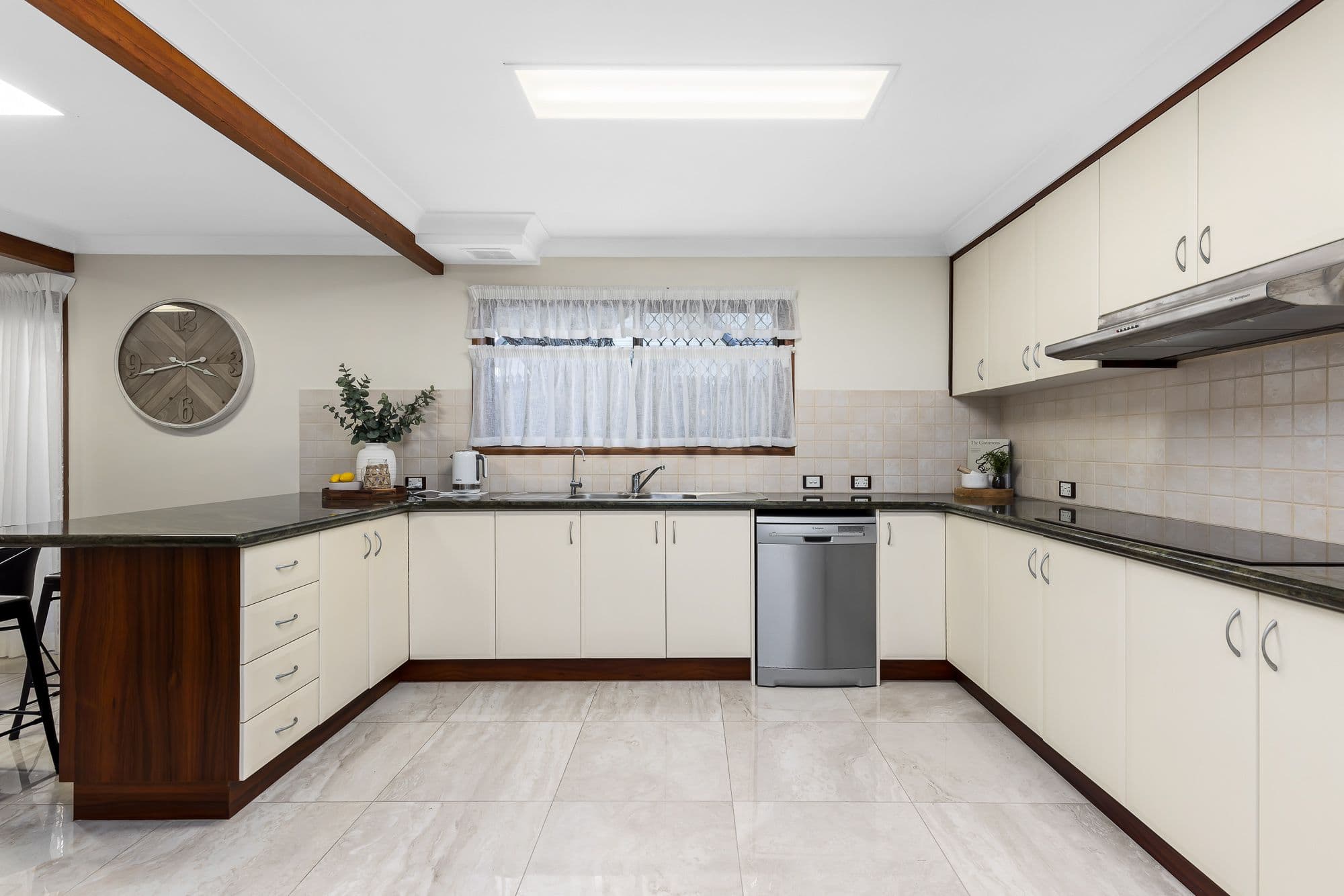 7 Ory Court, Eight Mile Plains QLD 4113, Eight Mile Plains - Thumbnail 6