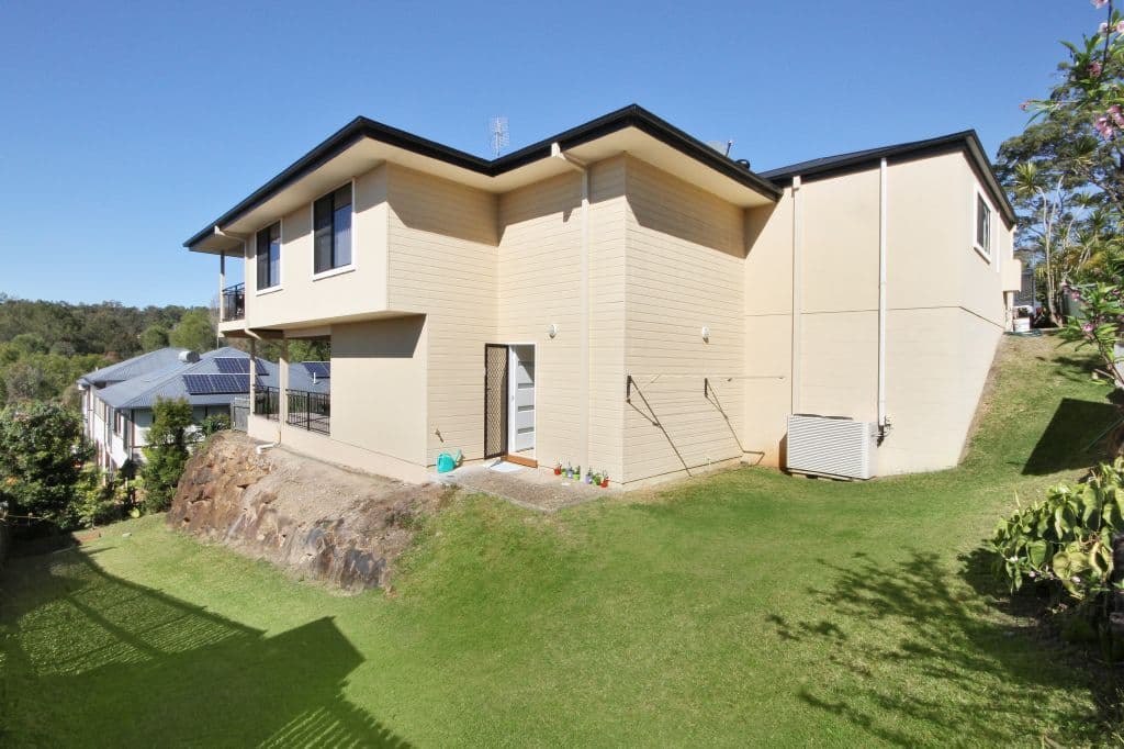 24 Kerala Court, MUDGEERABA QLD 4213, Mudgeeraba - Thumbnail 2