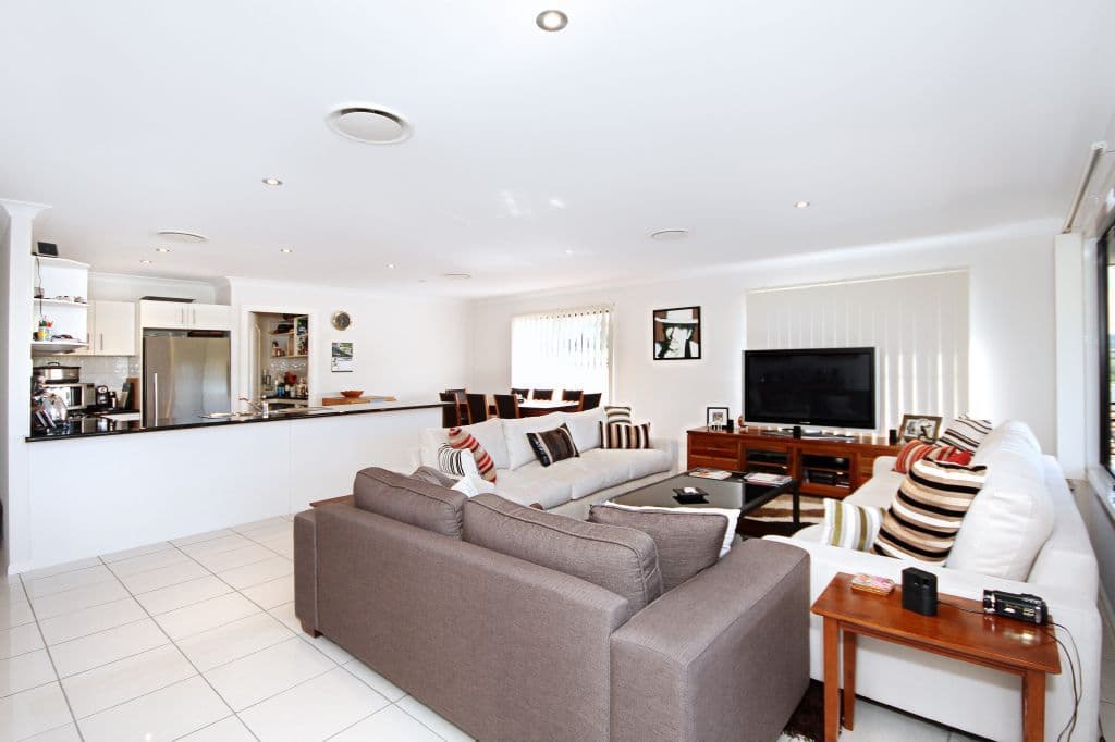 24 Kerala Court, MUDGEERABA QLD 4213, Mudgeeraba - Thumbnail 4