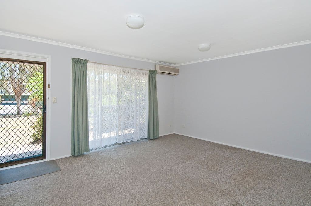 18 Catalina Street, Loganlea QLD 4131, Loganlea - Thumbnail 2