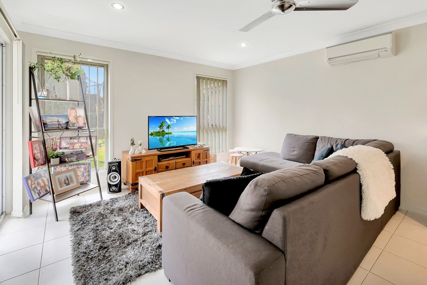 6 Gunther Avenue, Coomera QLD 4209, Coomera - Thumbnail 2