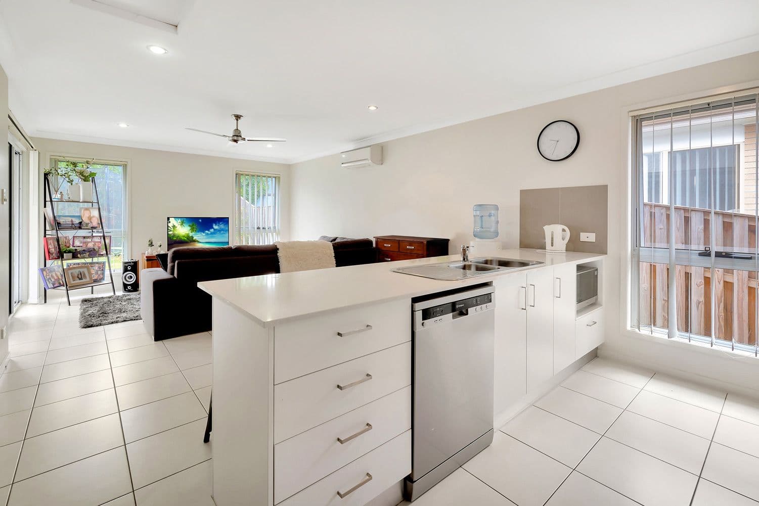 6 Gunther Avenue, Coomera QLD 4209, Coomera - Thumbnail 3