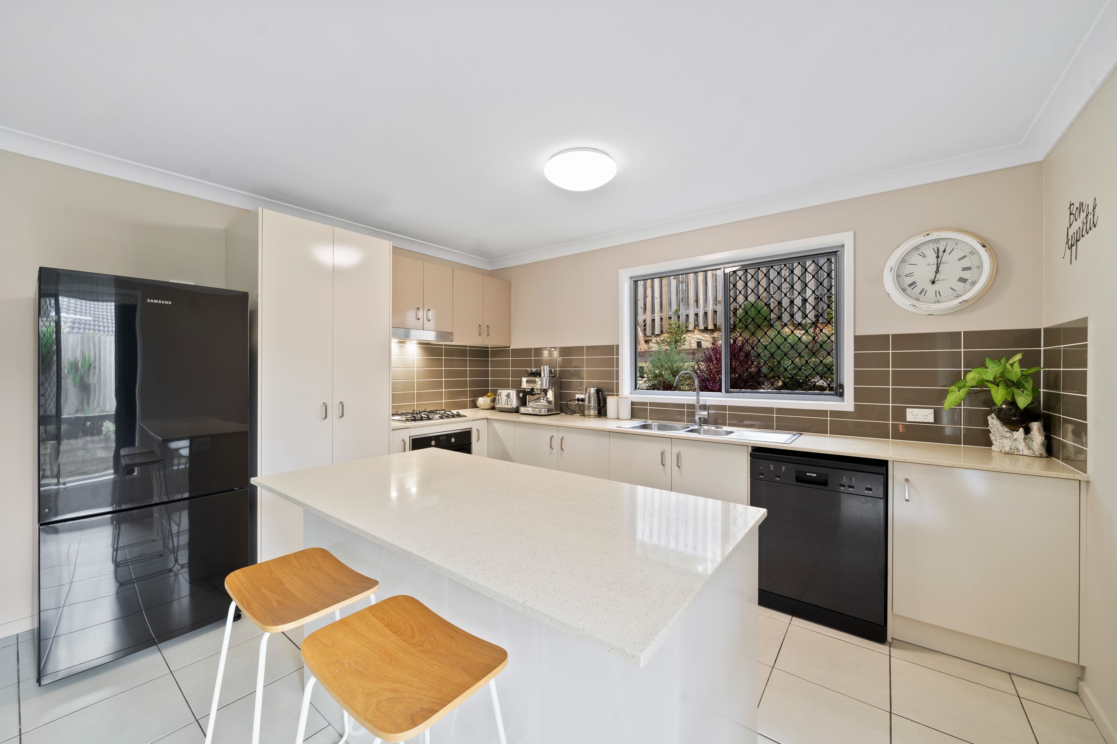 12 Highvale Court, Bahrs Scrub QLD 4207, Bahrs Scrub - Thumbnail 8