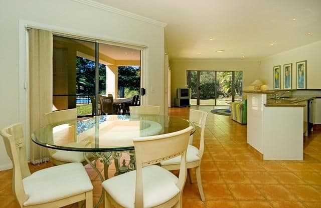 3172 Riverleigh Drive, HOPE ISLAND QLD 4212, Hope Island - Thumbnail 4