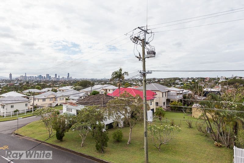 22 Martha Street, Camp Hill QLD 4152, Camp Hill - Thumbnail 2