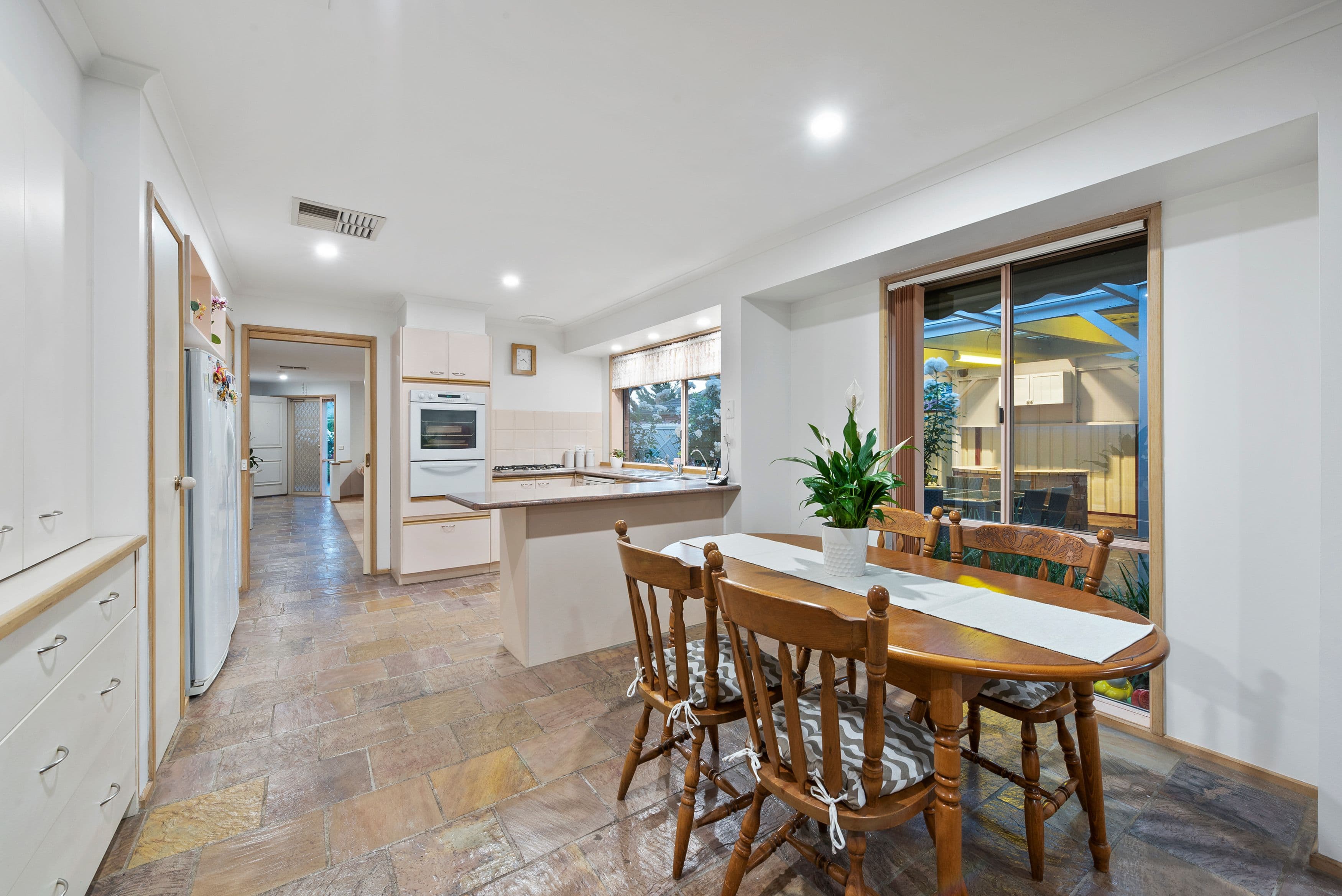 14 Pastoral Place, Sydenham VIC 3037, Sydenham - Thumbnail 7