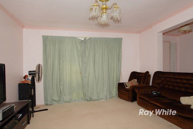 9 Lupin Court, CRANBOURNE VIC 3977, Cranbourne North - Thumbnail 6