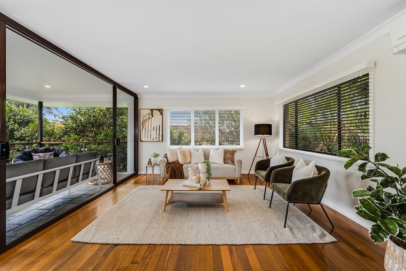 15 Holdway Street, Kenmore QLD 4069, Kenmore - Thumbnail 4