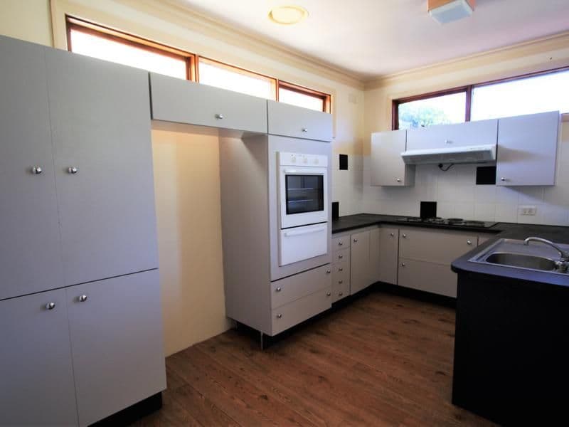 13 Murrock Street, Simpson VIC 3266, Simpson - Thumbnail 2