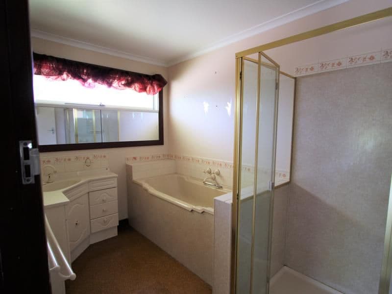 13 Murrock Street, Simpson VIC 3266, Simpson - Thumbnail 4