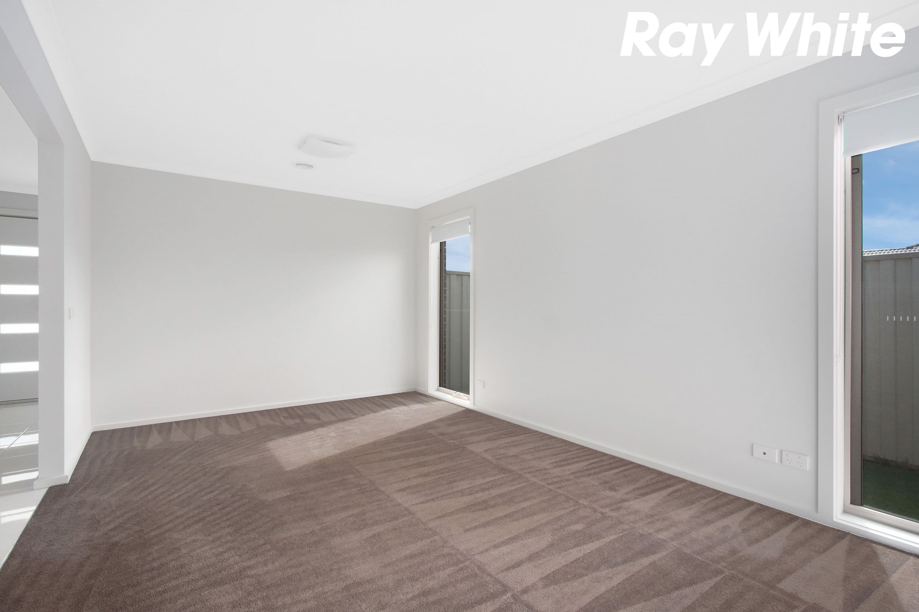 20 Willowtree Drive, Pakenham VIC 3810, Pakenham - Thumbnail 3