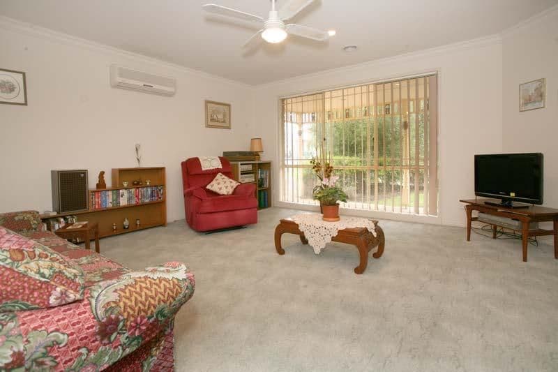 17 Richard Street, GLEN WAVERLEY VIC 3150, Glen Waverley - Thumbnail 3