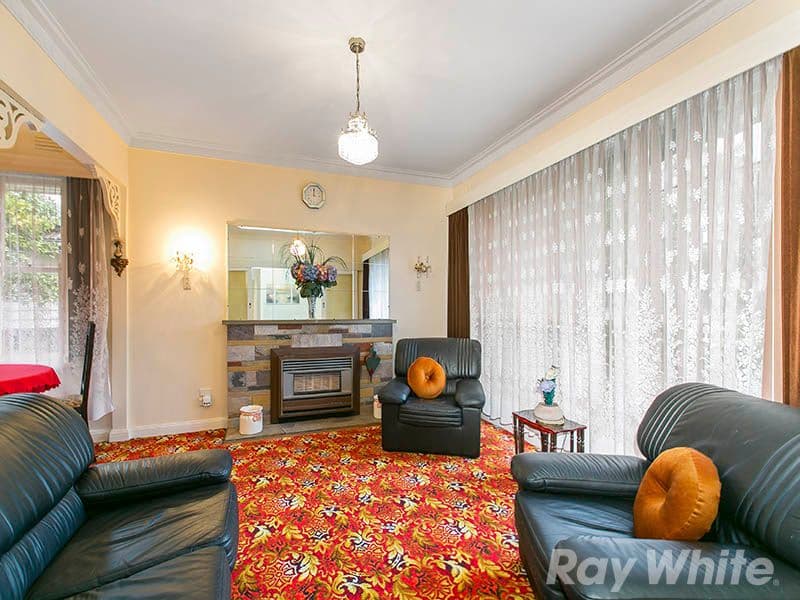 10 Ward Street, Cheltenham VIC 3192, Cheltenham - Thumbnail 2