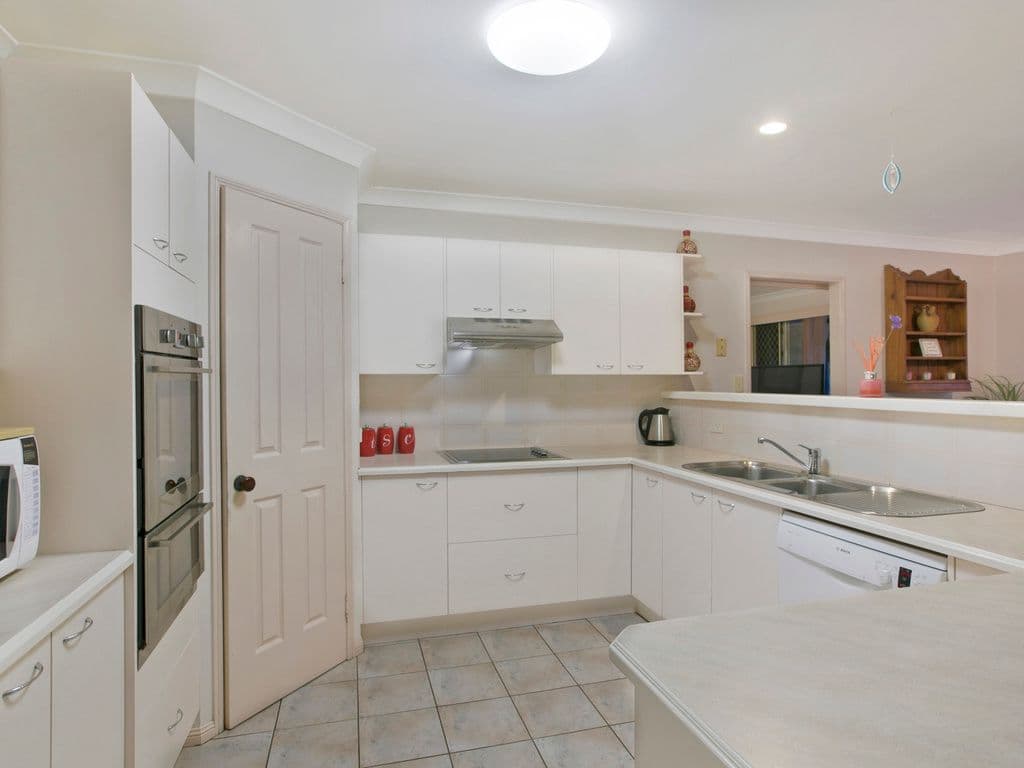 12 Serina Street, CAPALABA QLD 4157, Capalaba - Thumbnail 3