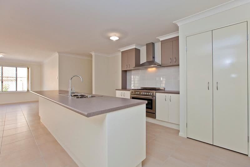 1/68 Allenby Road, Hillside, VIC, 3037, Hillside - Thumbnail 3