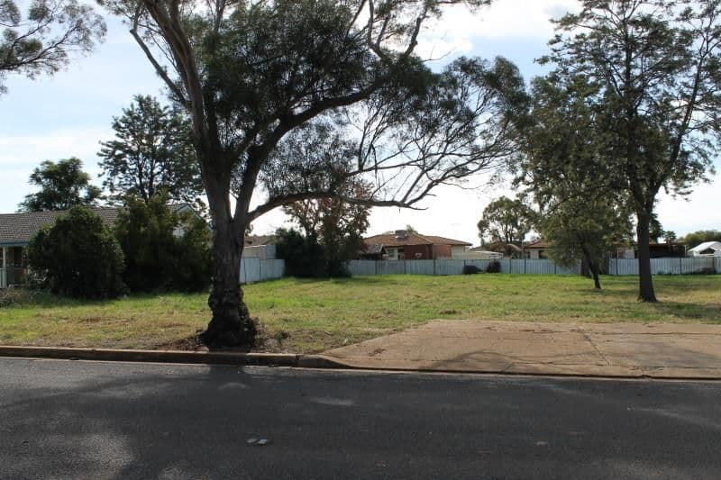 57 Linda Drive, DUBBO NSW 2830, Dubbo - Thumbnail 2