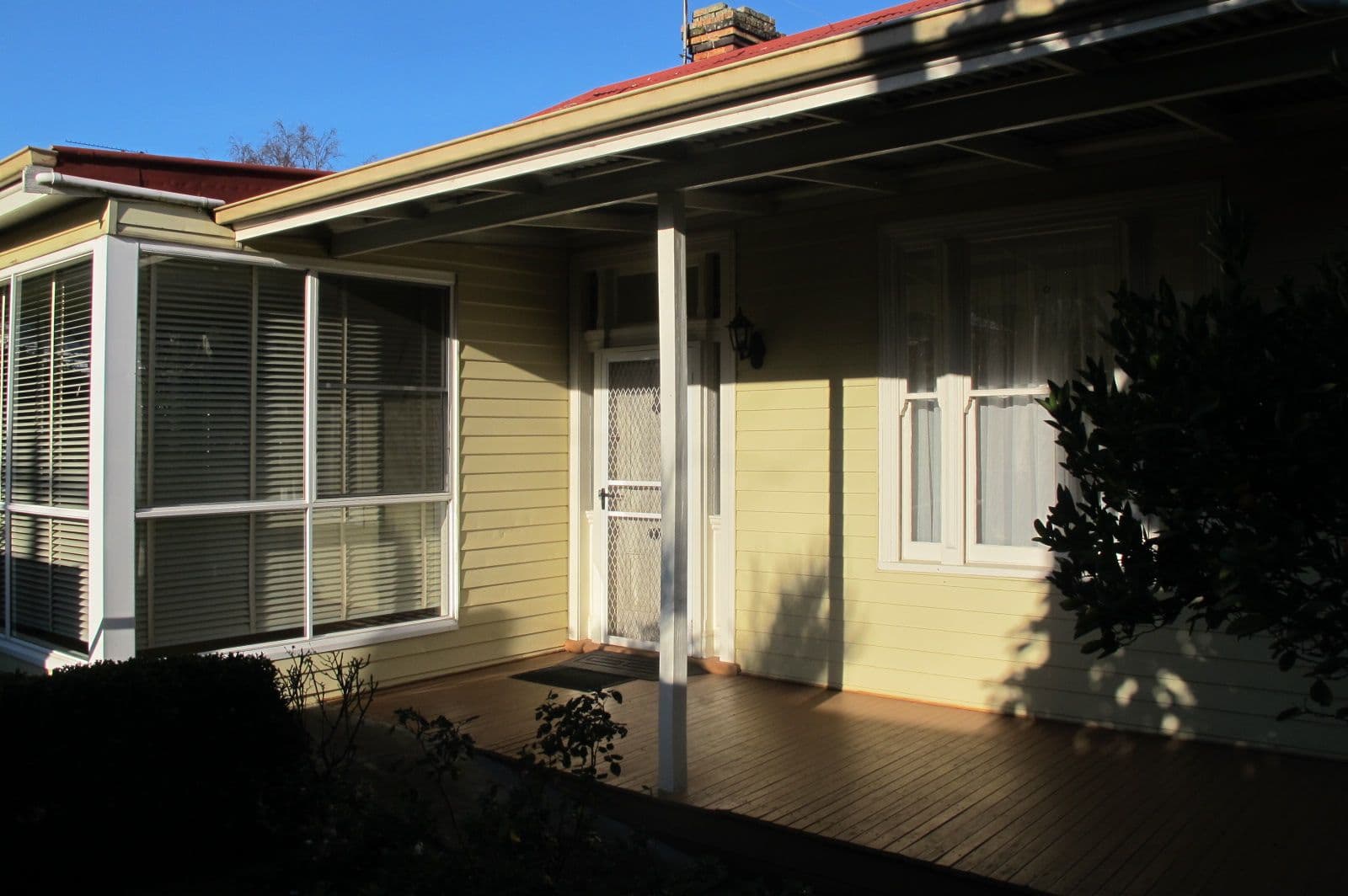 18 Clarendon Street, HAMILTON VIC 3300, Hamilton - Image 1