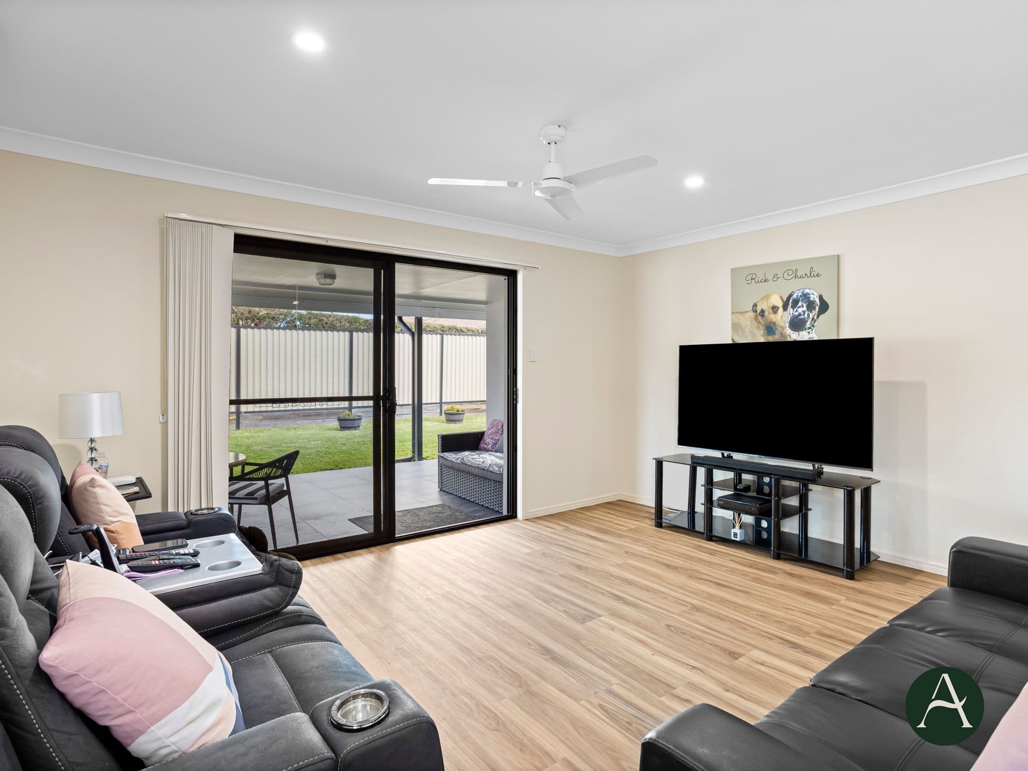 42 Clydesdale Drive, Upper Coomera QLD 4209, Upper Coomera - Thumbnail 4
