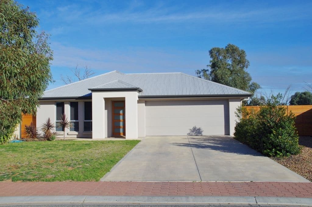 51 Flinders Street, Renmark SA 5341, Renmark - Image 1