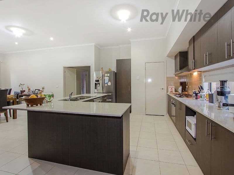 21 Spraypoint Drive, Point Cook VIC 3030, Point Cook - Thumbnail 5