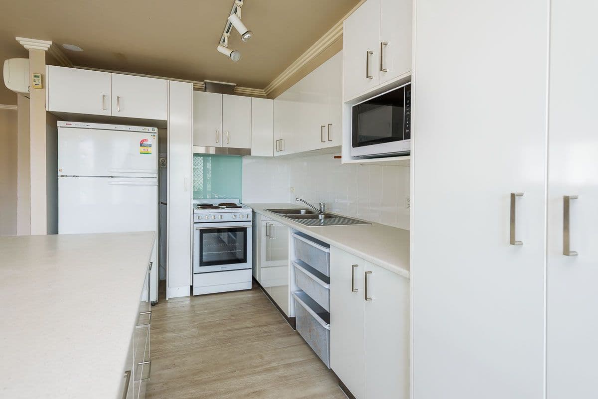 79 Bayview Street, Runaway Bay QLD 4216, Runaway Bay - Thumbnail 5