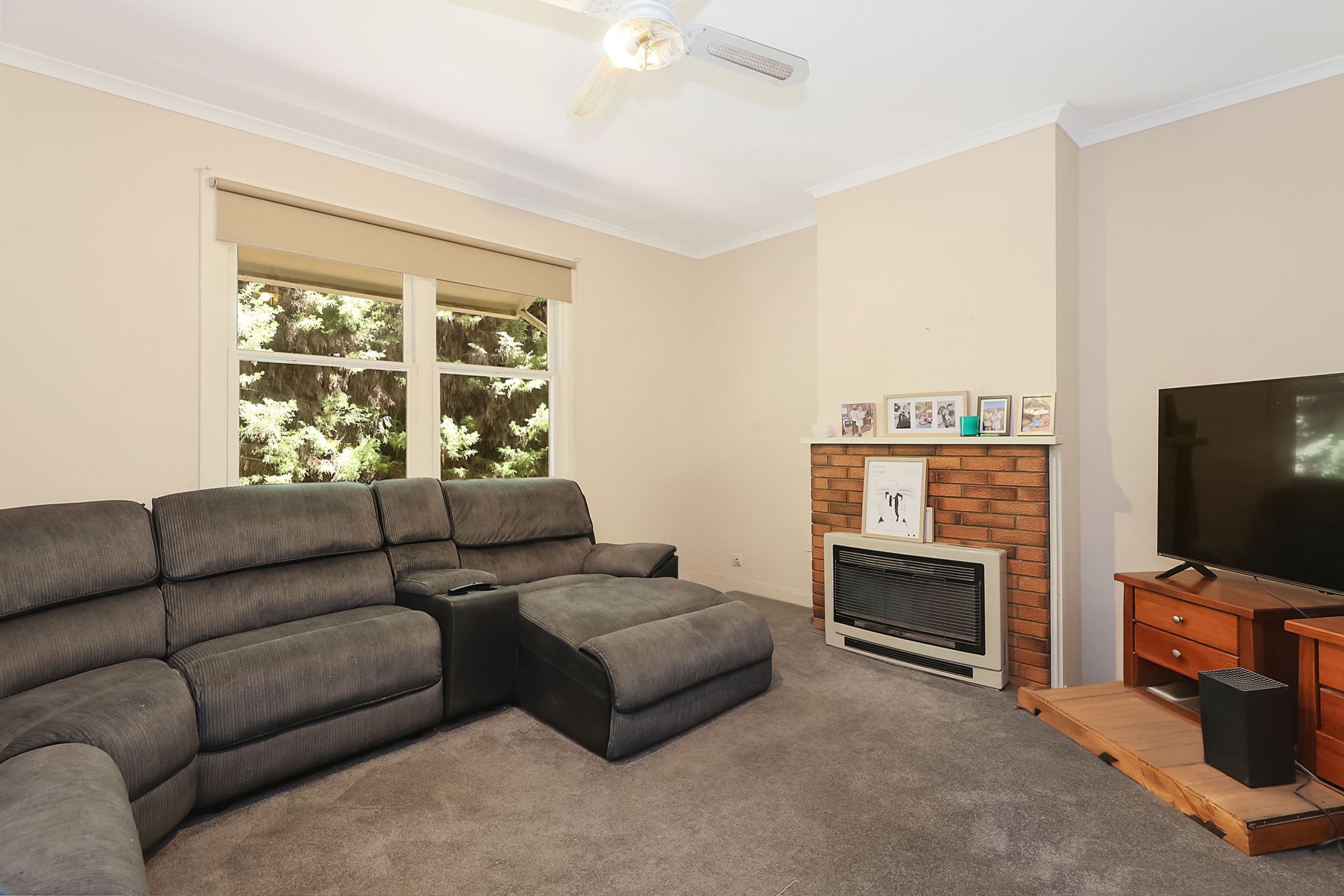 29 Parrott Street, Cobden VIC 3266, Cobden - Thumbnail 4