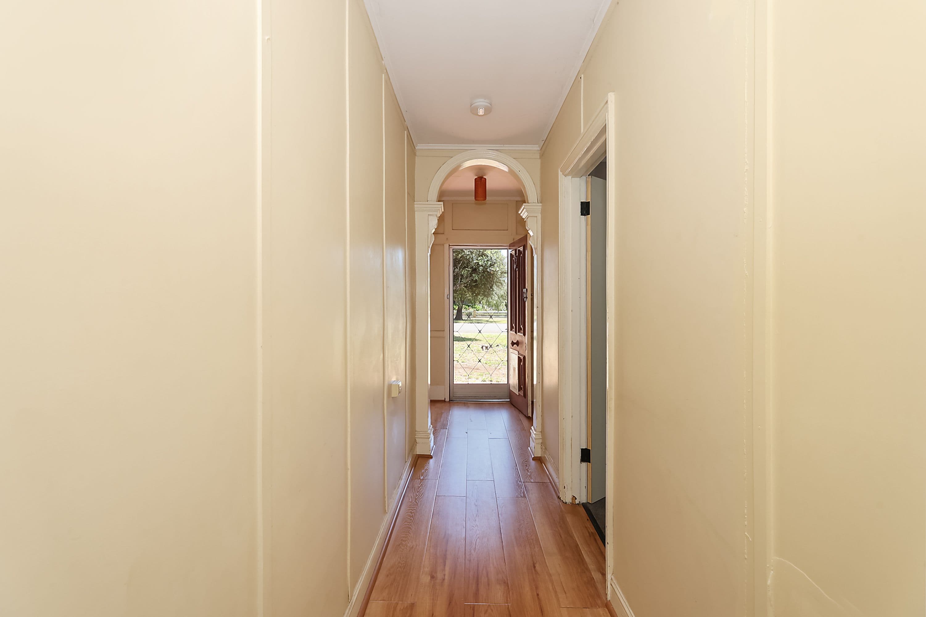 29 Parrott Street, Cobden VIC 3266, Cobden - Thumbnail 5