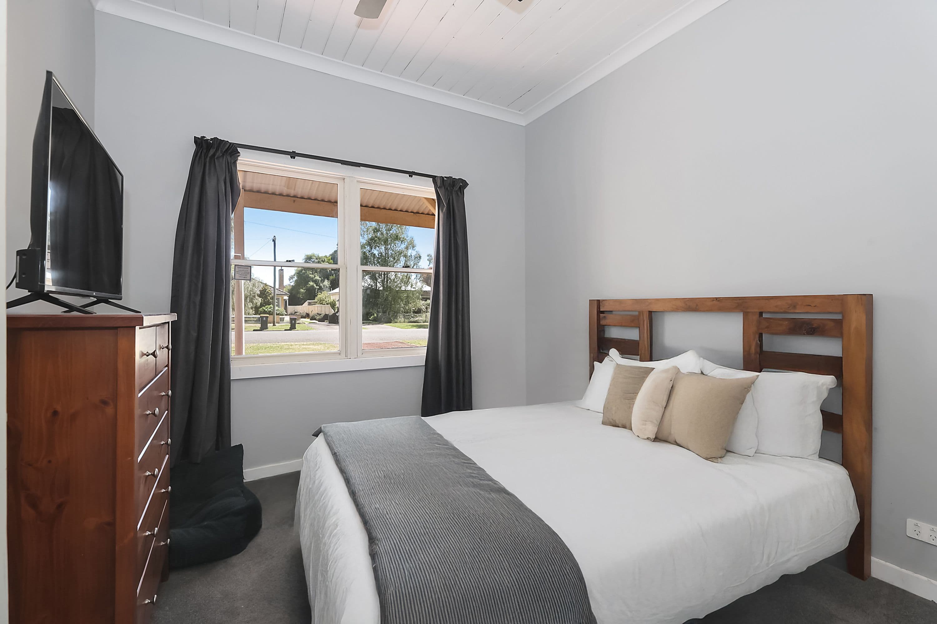 29 Parrott Street, Cobden VIC 3266, Cobden - Thumbnail 6