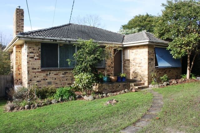 16 Holmes Road, MOOROOLBARK VIC 3138, Mooroolbark - Image 1