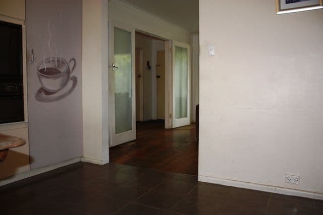 16 Holmes Road, MOOROOLBARK VIC 3138, Mooroolbark - Thumbnail 6