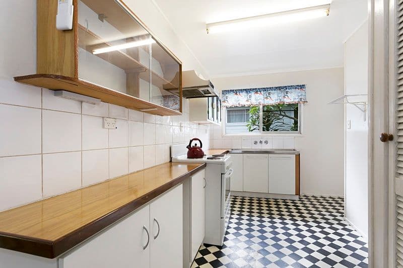 8 Hovea Street, Rangeway WA 6530, Rangeway - Thumbnail 2