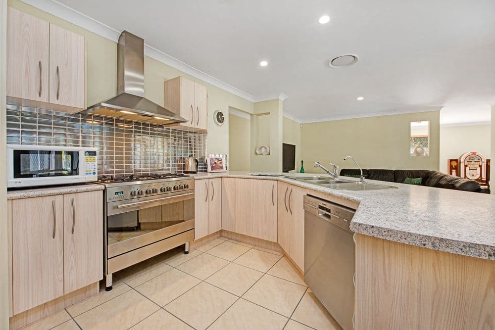 2 Morwell Crescent, North Lakes QLD 4509, North Lakes - Thumbnail 2