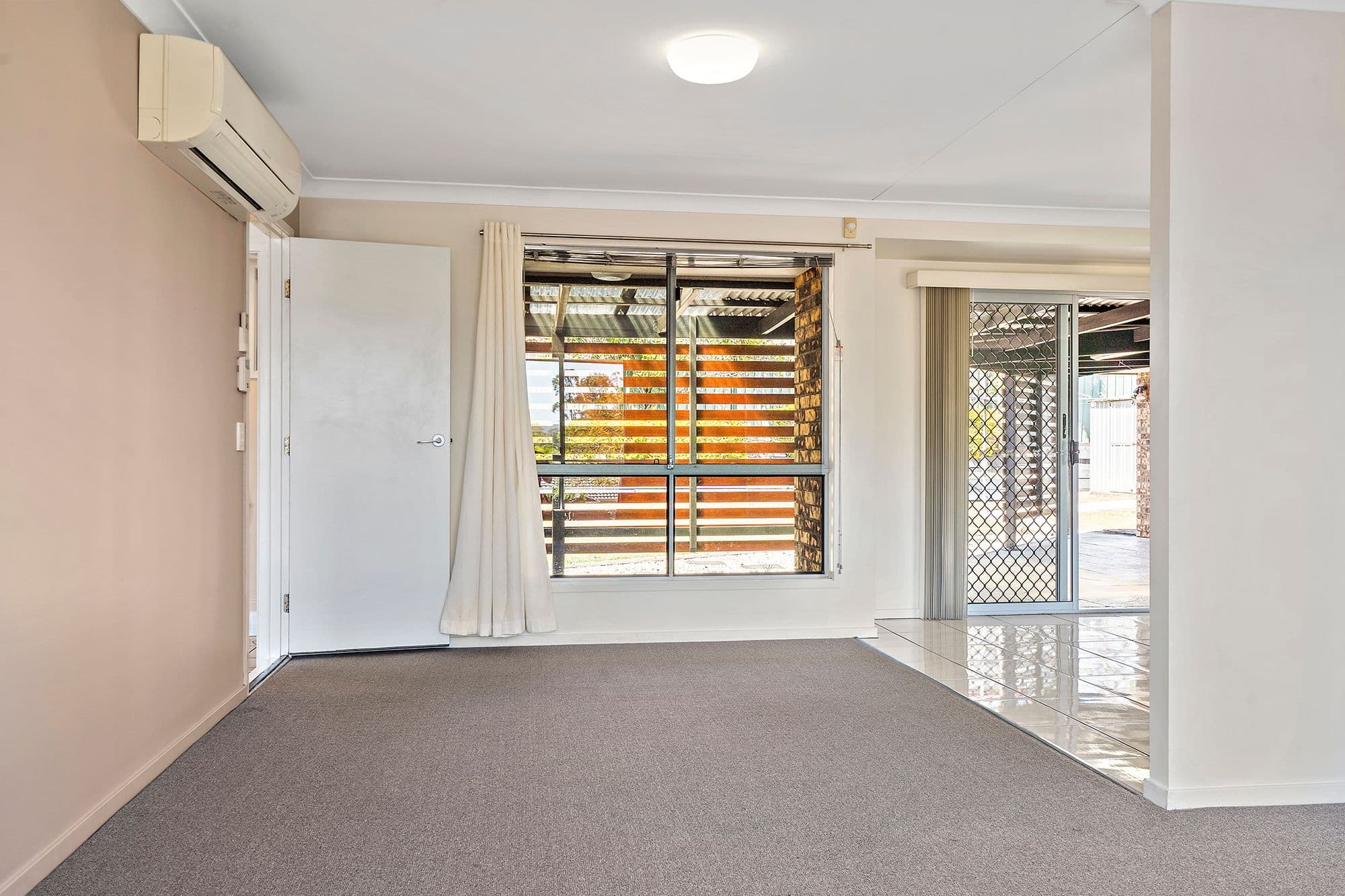 110 Kilsay Crescent, Meadowbrook QLD 4131, Meadowbrook - Thumbnail 4