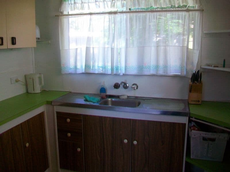9 Douglas Street, RUSSELL ISLAND QLD 4184, Russell Island - Thumbnail 5