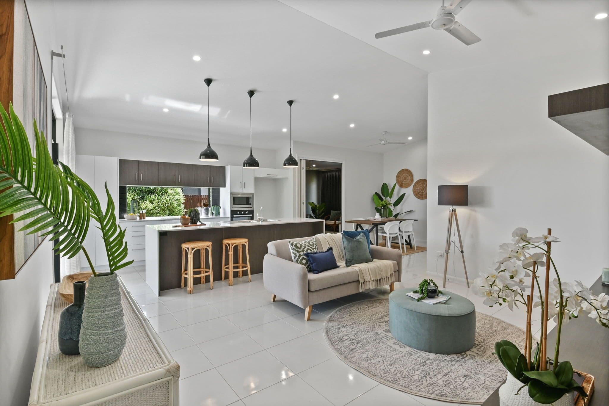 11 Featherwood Street, Mount Low QLD 4818, Mount Low - Thumbnail 2